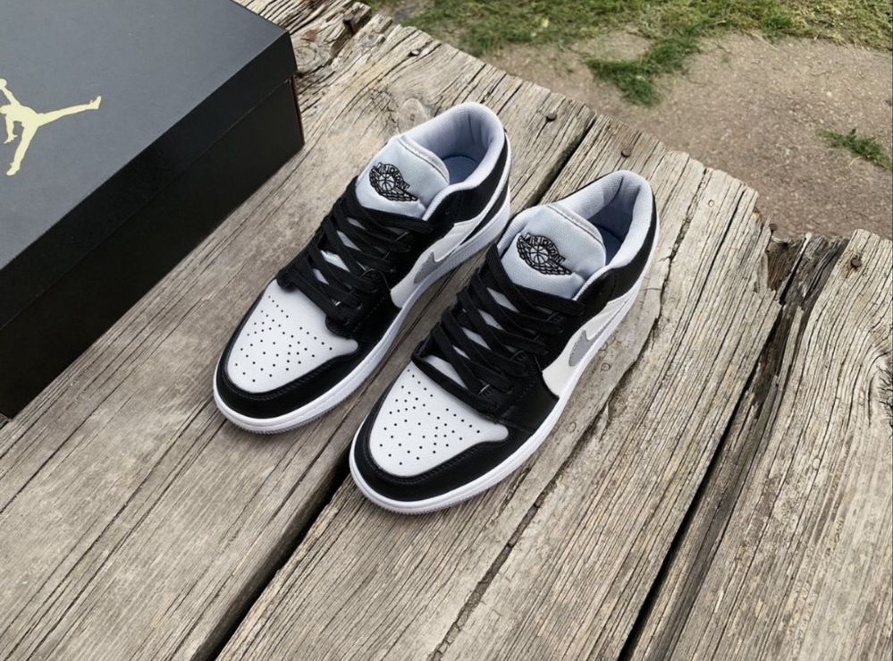 Кпосівки Nike  Air Jordan 1 Low Black/Grey