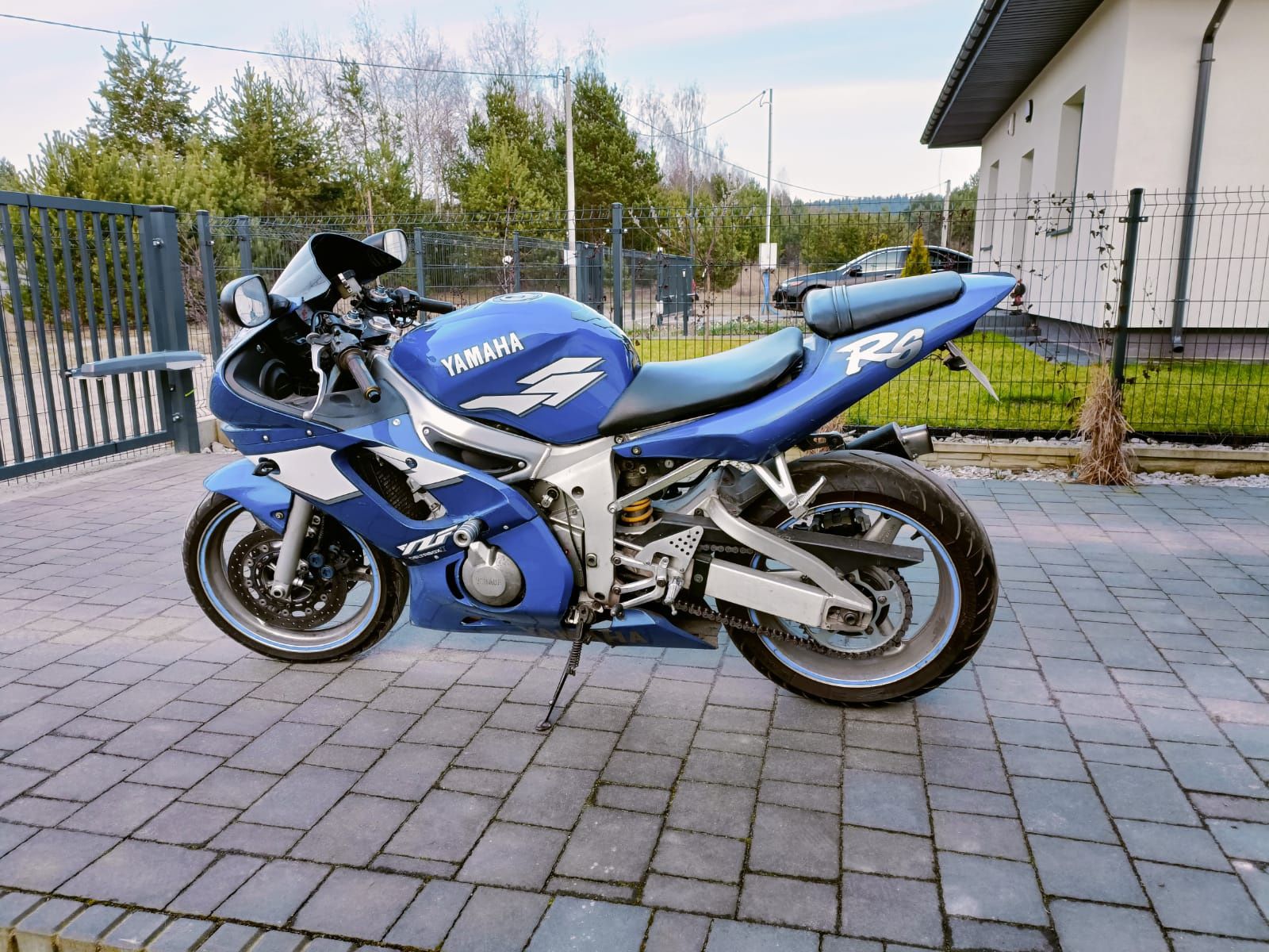 Yamaha yzf- R6 2000r