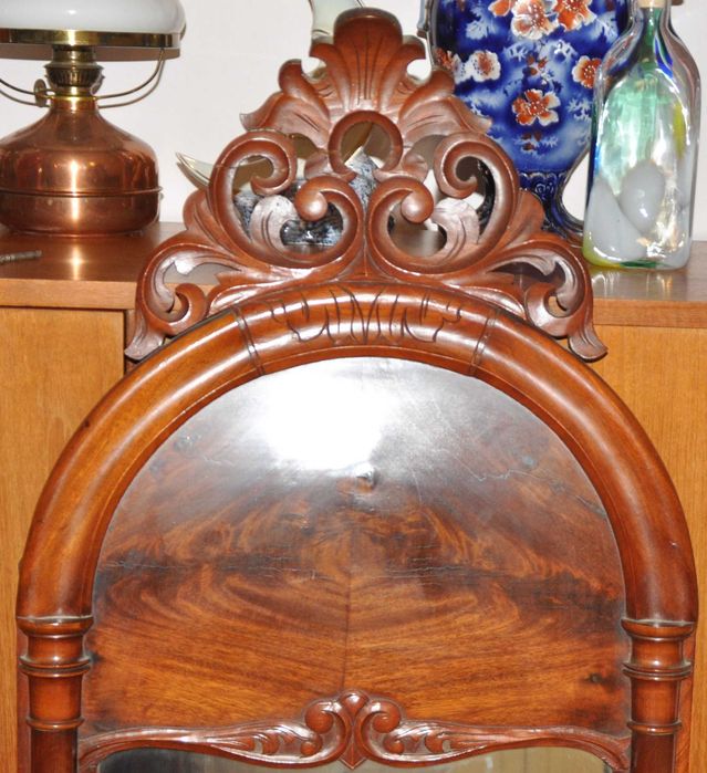 Lustro w stylu Biedermeier 141 cm. x 50 cm.  x 6 cm.