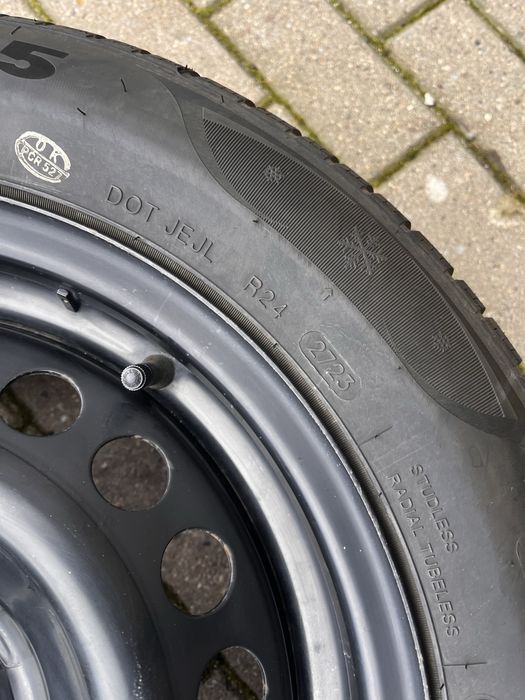 Koła Honda Civic VII Jazz 4x100 et:45 Crx opony zimowe 195/60/15 2023