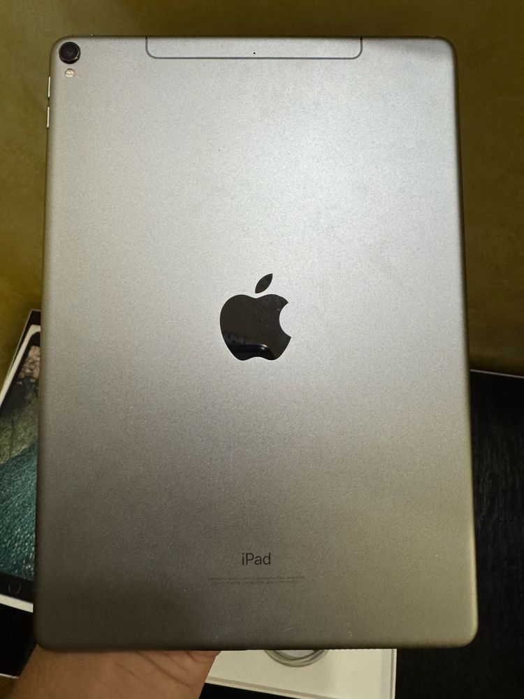 Apple iPad Pro 10.5 (MPHG2) LTE 256gb