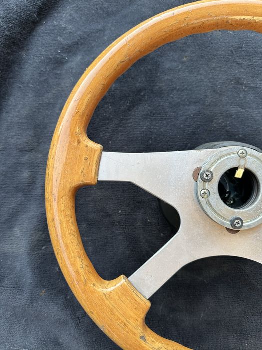 Kierownica drewniana mercedes 190 w124 w202 w210