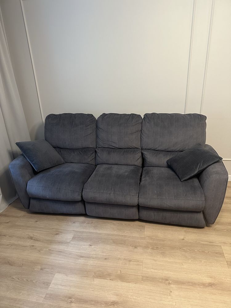 Zestaw wypoczynkowy rozkładany – sofa 3-osobowa + fotel