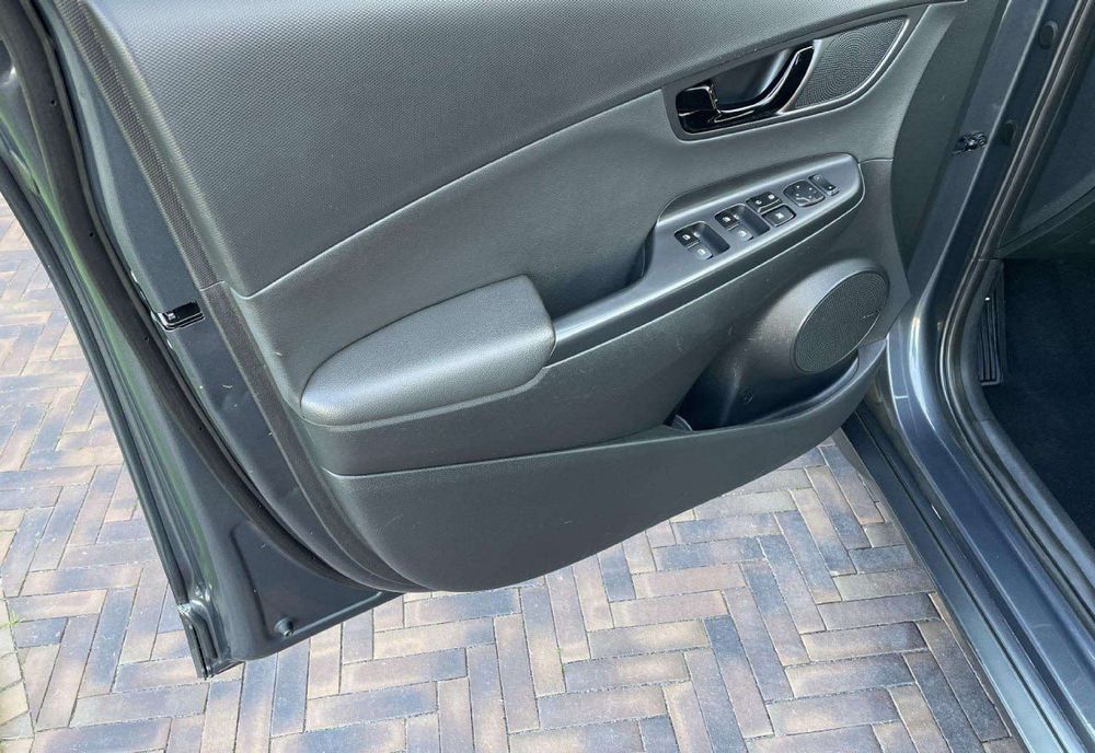 Hyundai Kona, 1.6 бензин