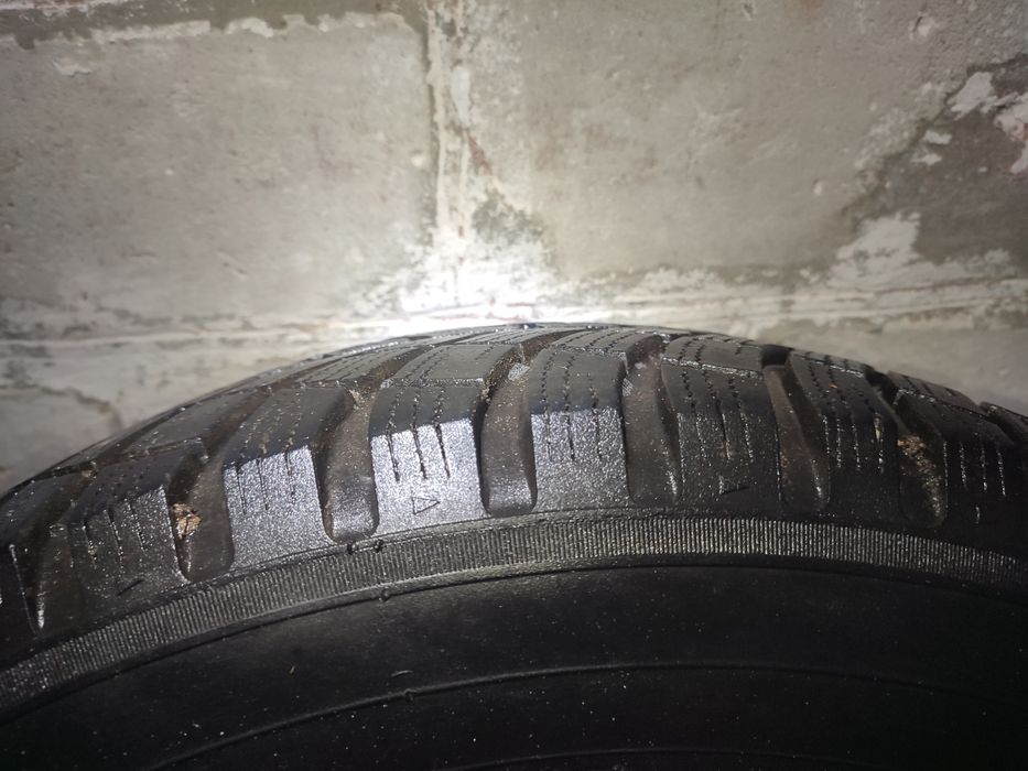 Продам резину 205/75/R15