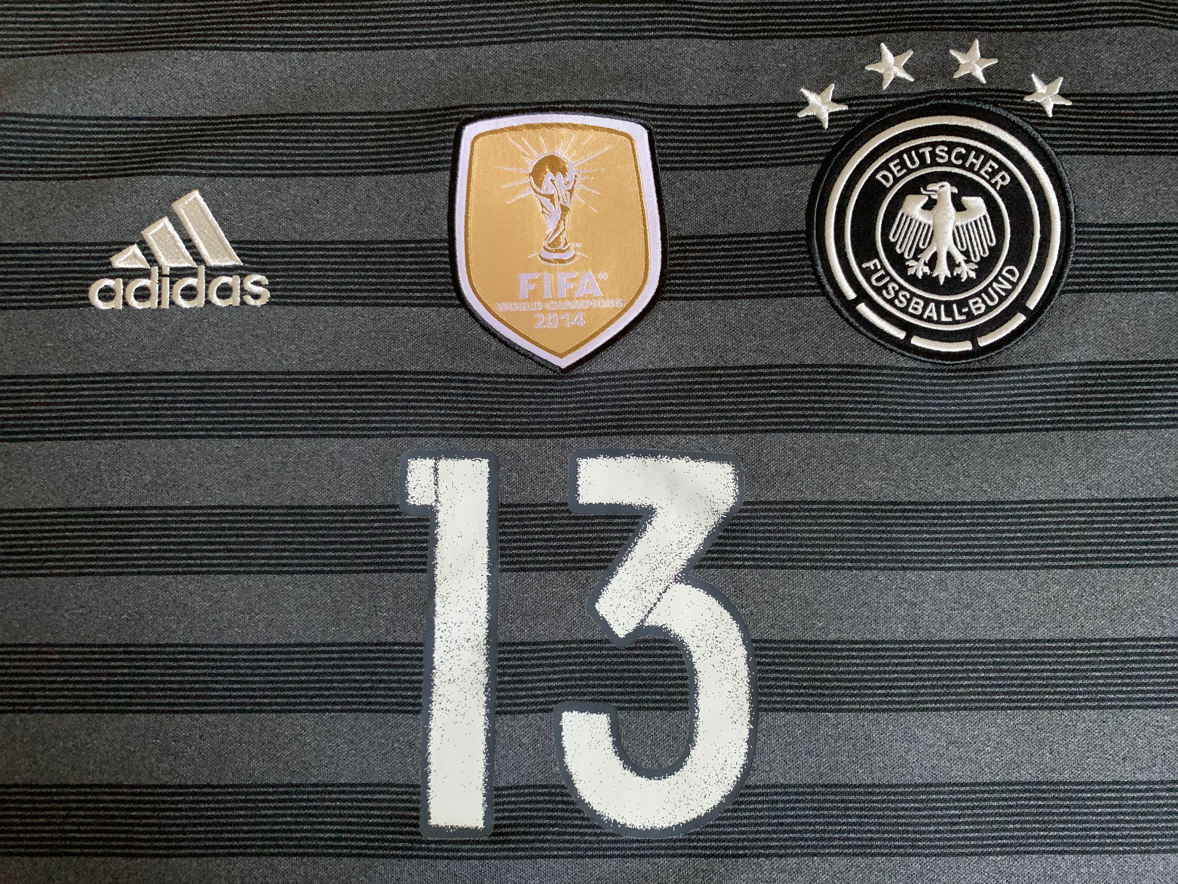 Бомбезная мужская футбольная футболка Adidas Германия Thomas Müller 13