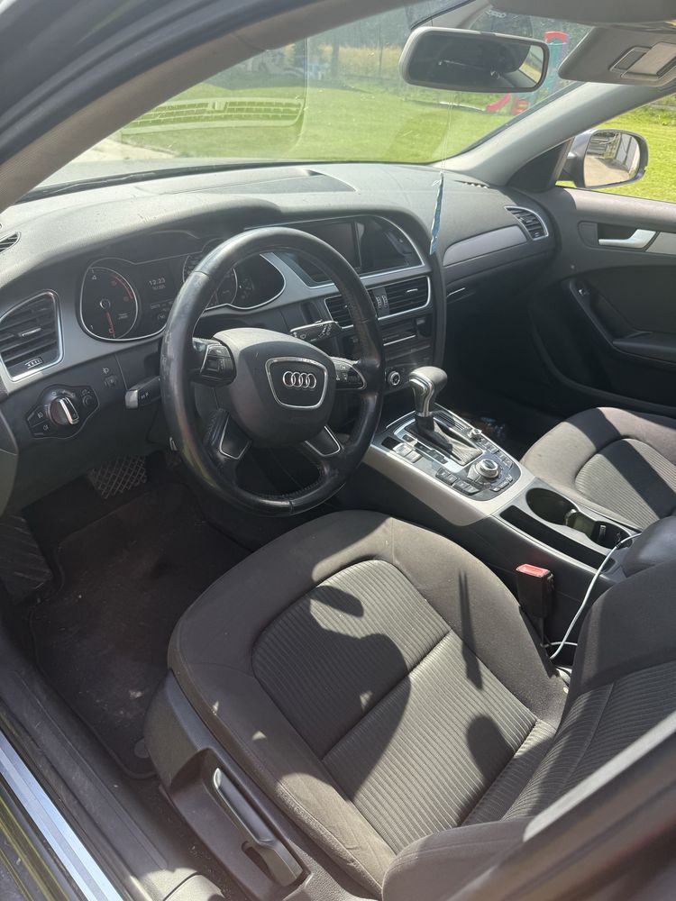 Audi A4 B8 2013 polift