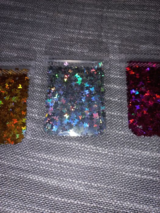 Holograficzne motyle