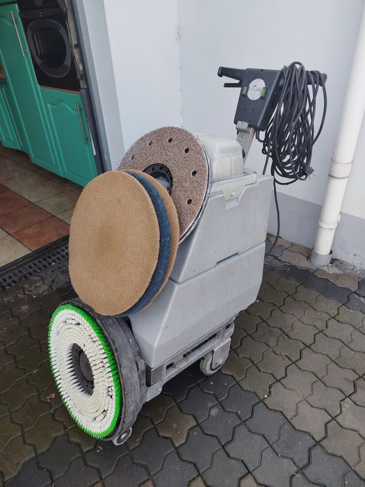 Myjka Szorowarka Numatic do mycia dużych powierzchni ZAMIANA