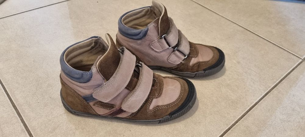 Buty jesienne skórzane Gino Rossi 30