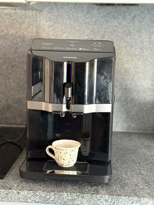 Ekspres Siemens EQ300 dysza spieniajaca, używany
