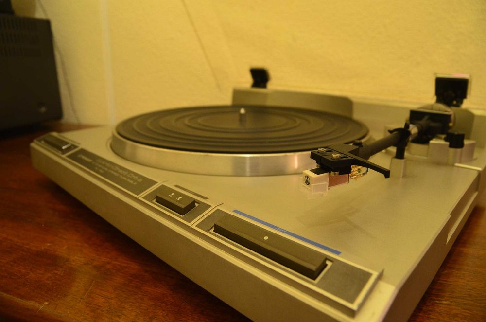 Gira Discos Pioneer PL-750 Direct drive