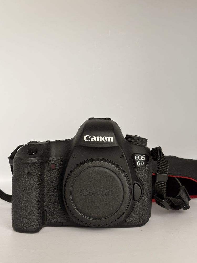 Canon EOS 6D + Sigma 35mm f/1.4 Art + karta 64GB + plecak