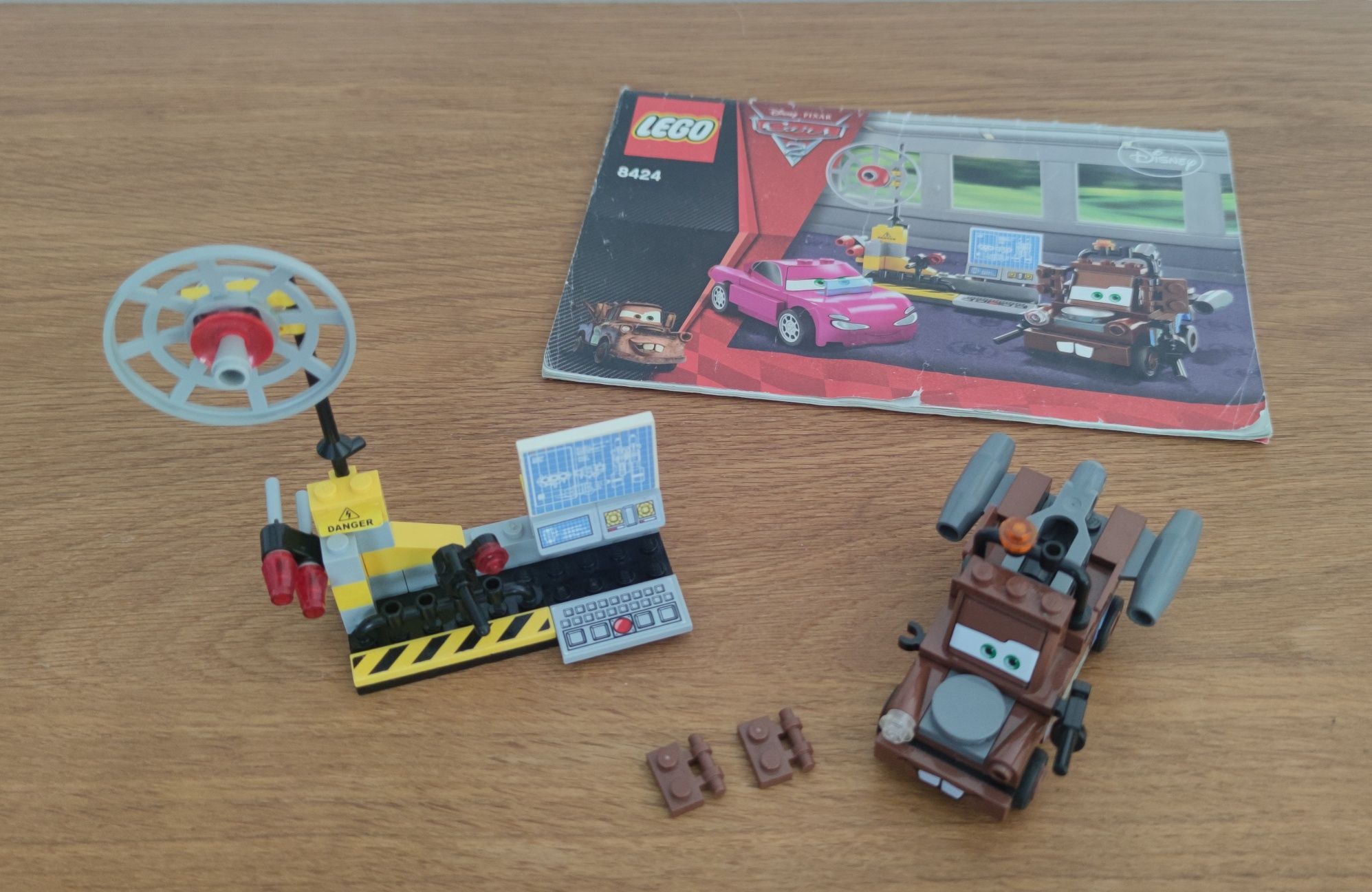 LEGO Cars 2 Auta 2 8424 Złomek superszpieg Mater's Spy Zone Instrukcja