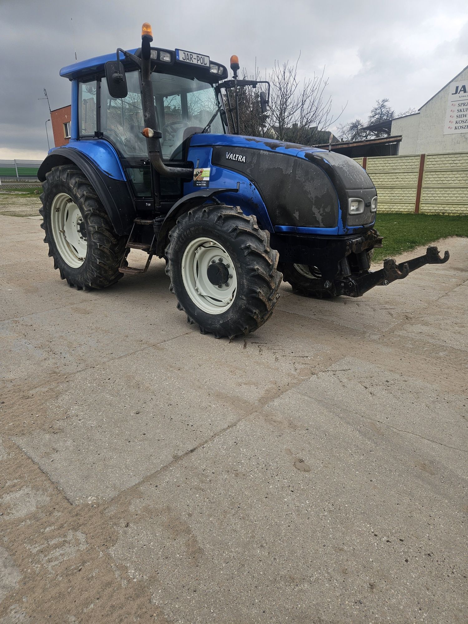 Valtra  T130 140 km