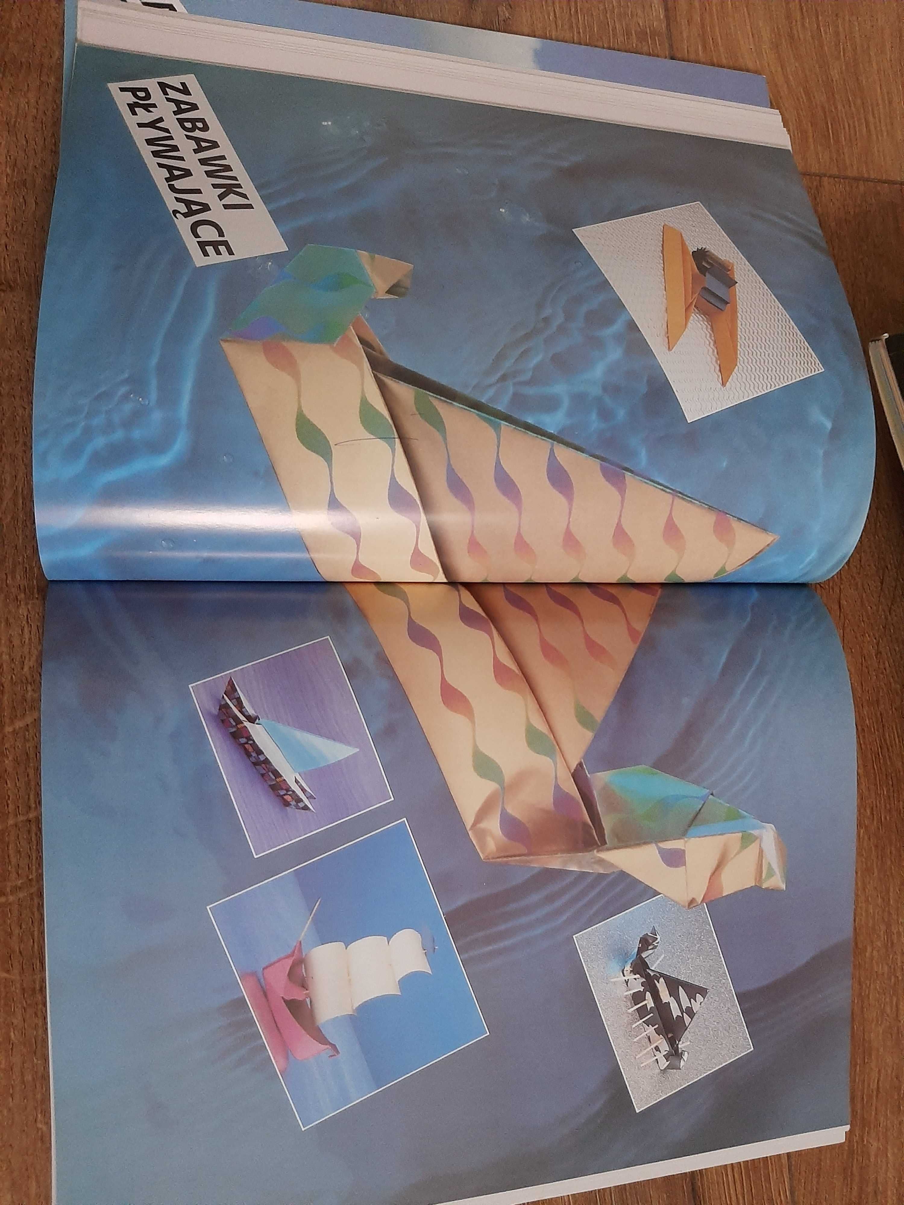 Książka origami zabawki z papieru