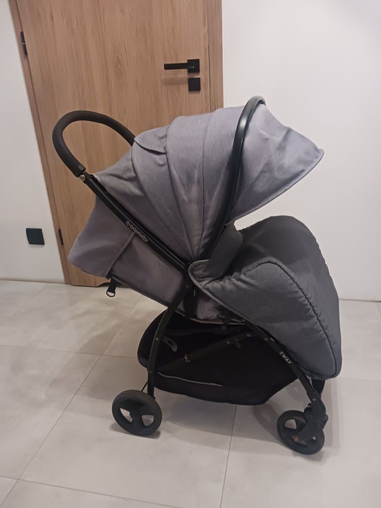Wózek dziecięcy spacerówka Sway babydesign