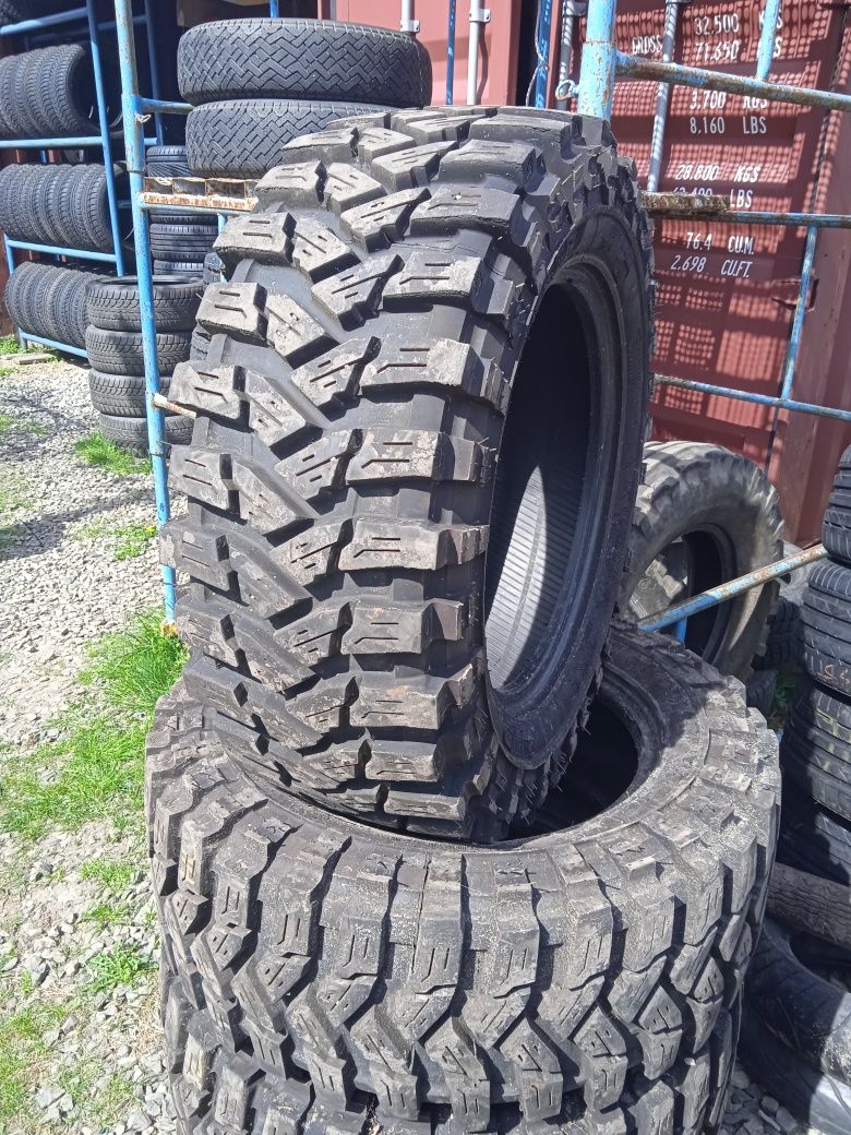 Opony Używane 265/60R18 4x4 M/T  Komplet Jasło