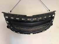 Grill atrapa bez logo opel insignia 08-12 tuning