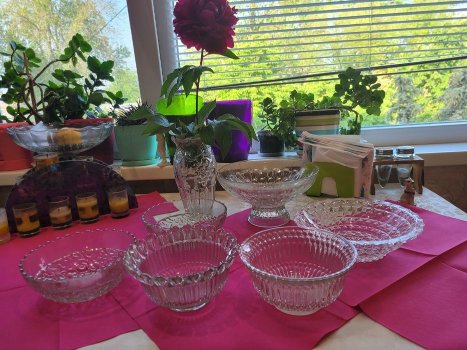 Посуда(салатники,селедочницы,блюда) из  толстого стекла времен СССР