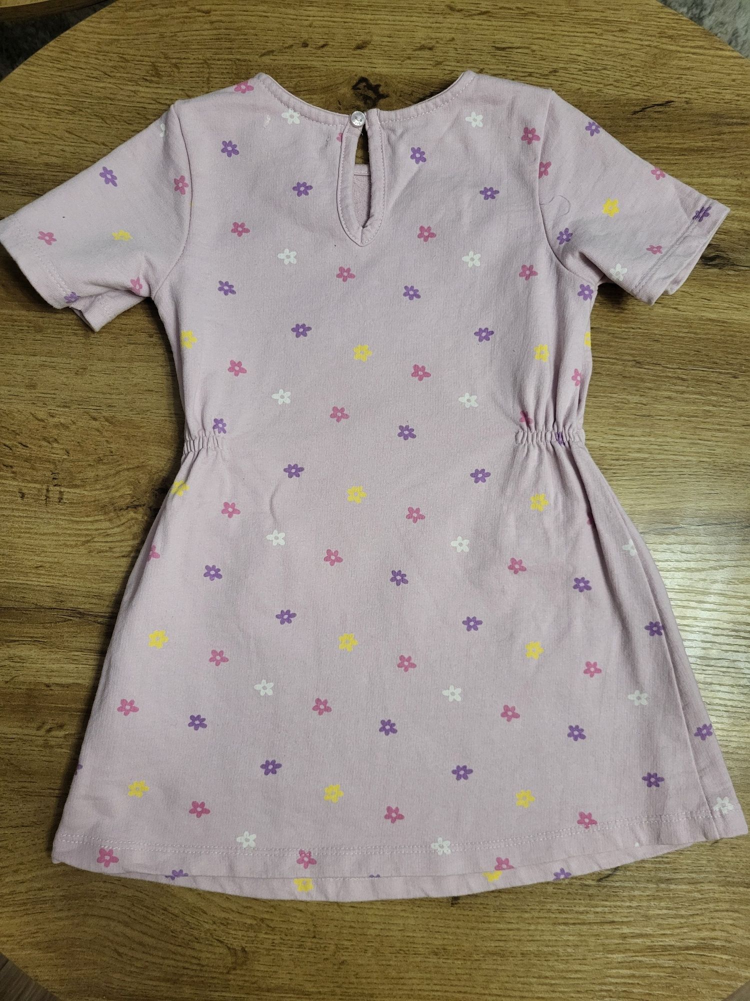 liliowa sukienka 92 Reserved Daisy Disney