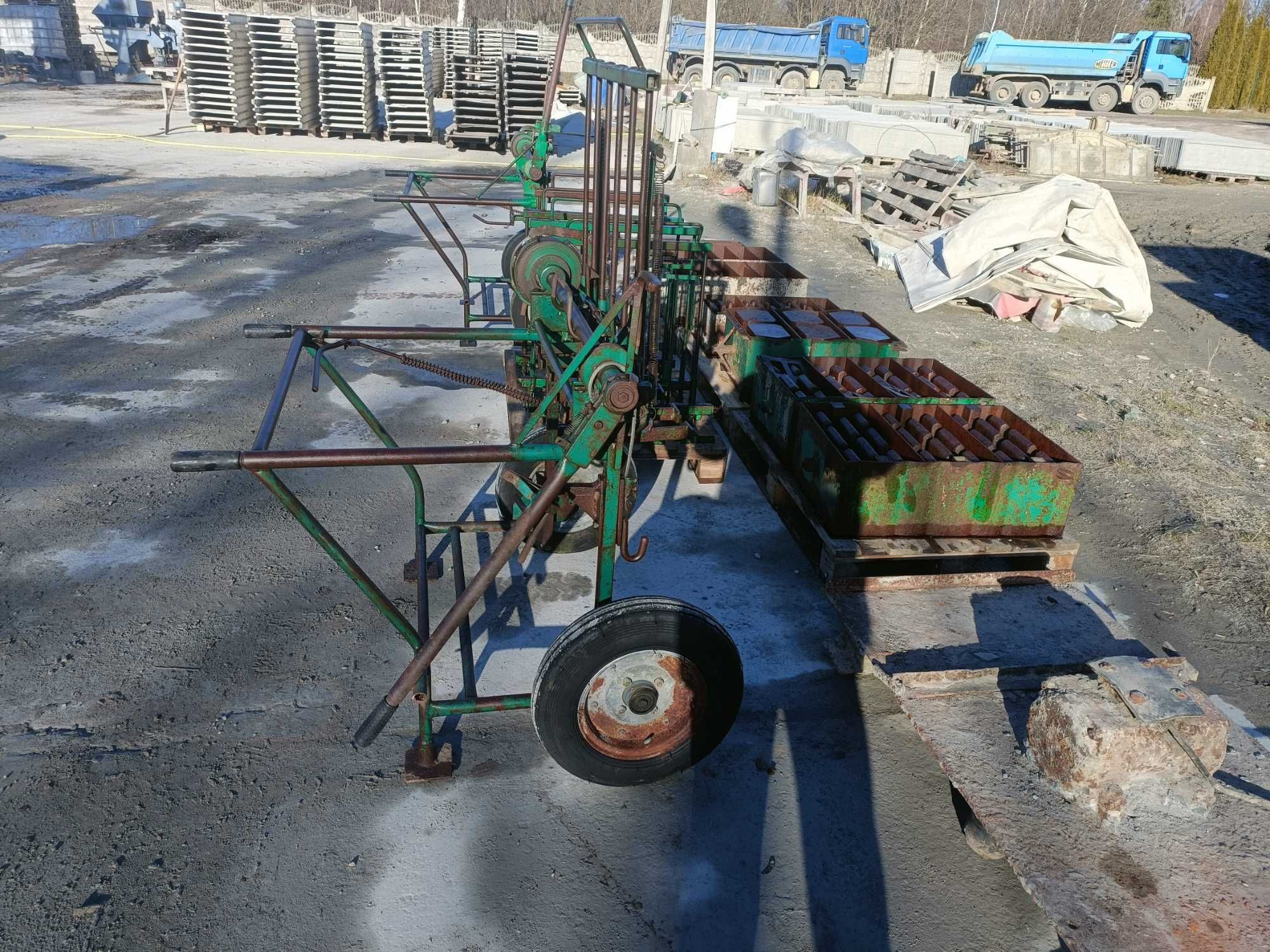 Pustaczarka ręczna do produkcji bloczków, pustak beton Formy, wibrator