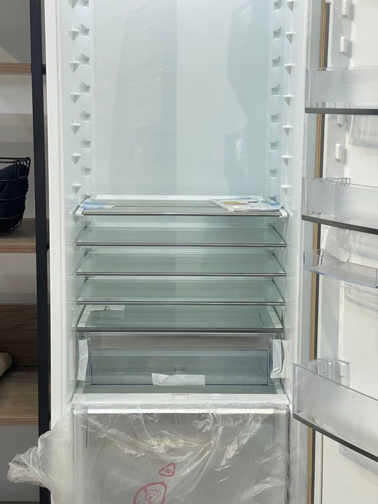 Новий Холодильник Electrolux ERX3214AOX NoFrost