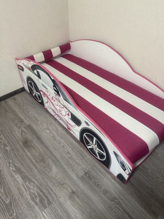 Продам дитяче ліжко/машинка