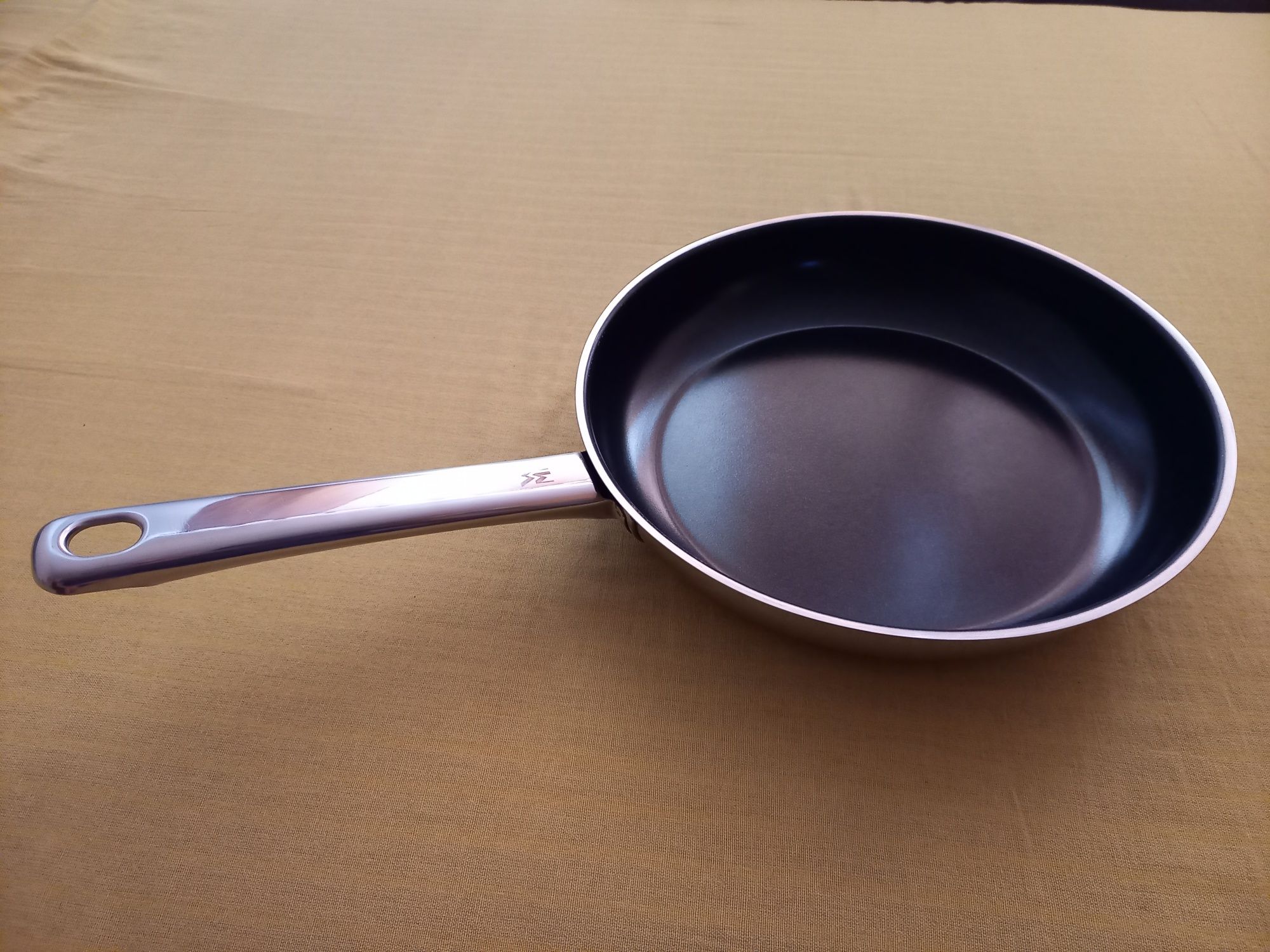 Patelnia WMF 24 cm