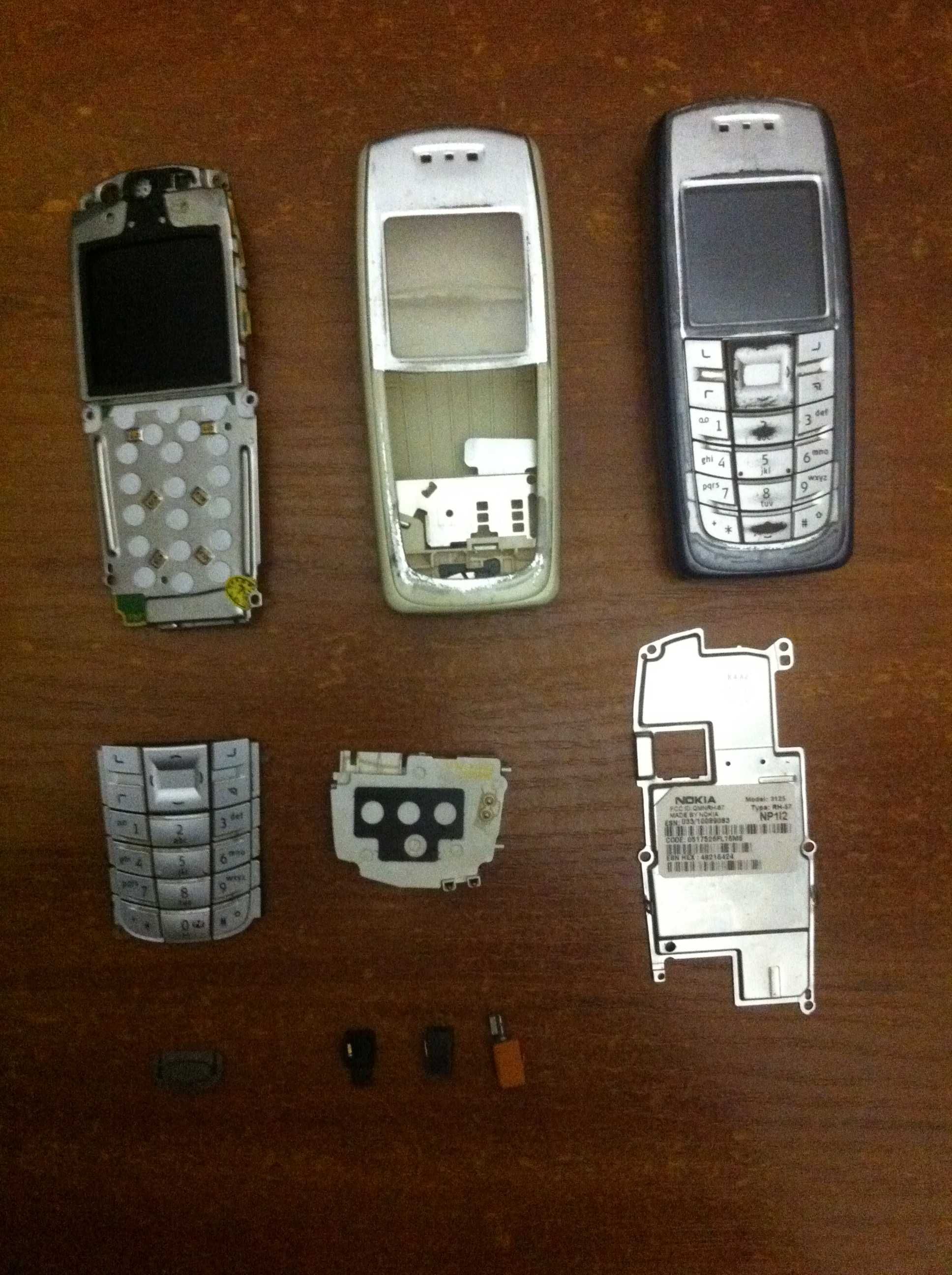 Nokia-3125 телефон. Запчасти.