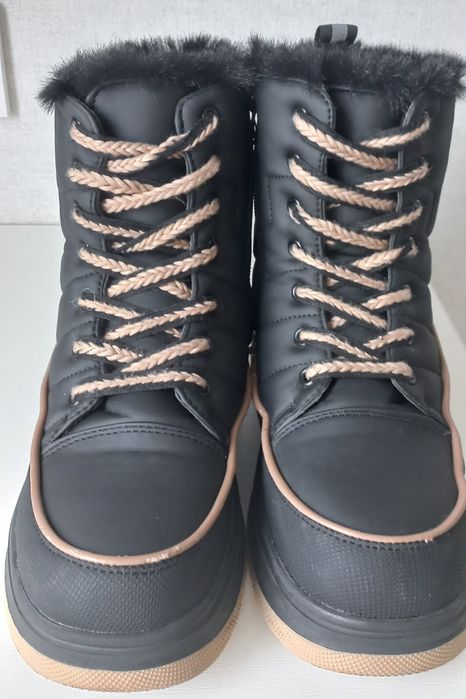 Зимние ботинки, сапоги на овчине