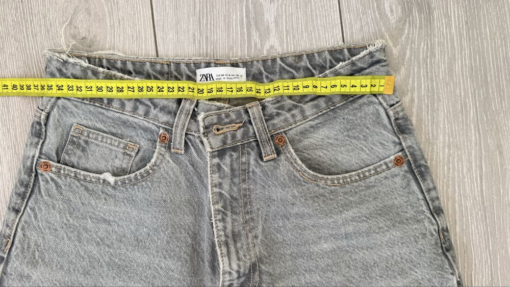 Джинси mom fit Zara 38 р.