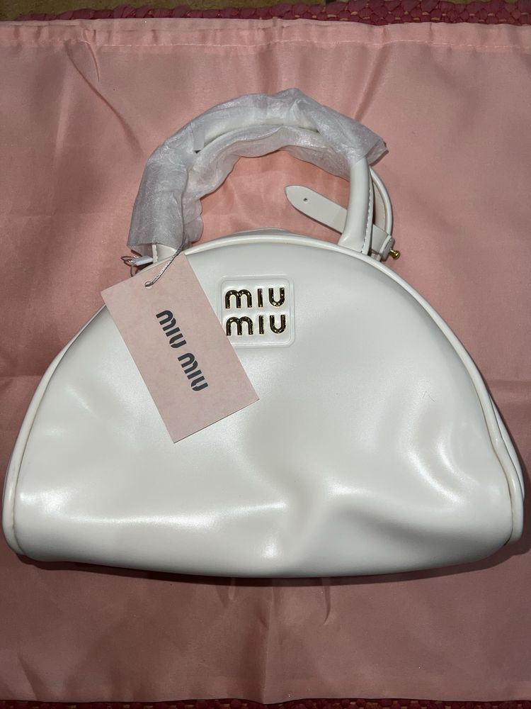 Mala miumiu nova
