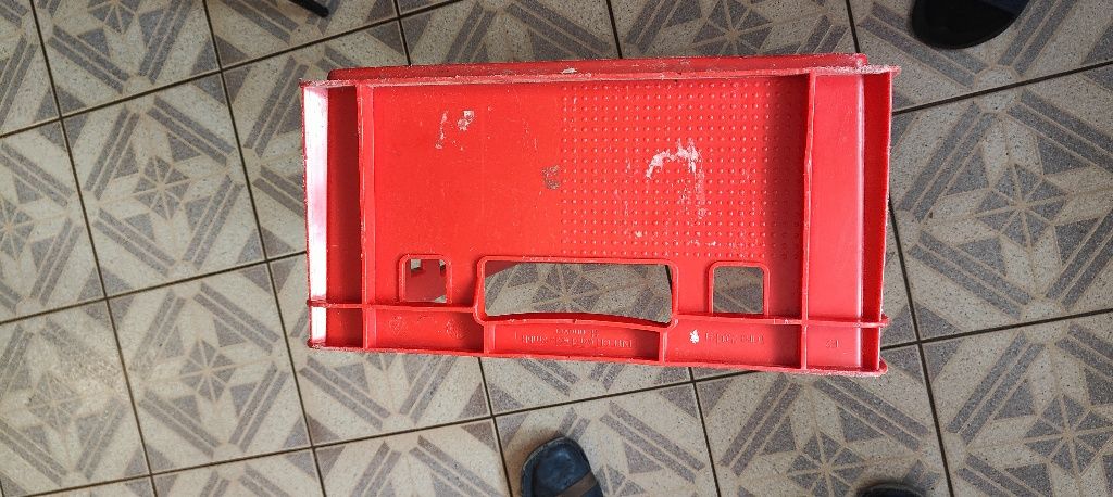 Skrzynki plastikowe*euro2*czerwone pojemniki*mięso-pieczywo*