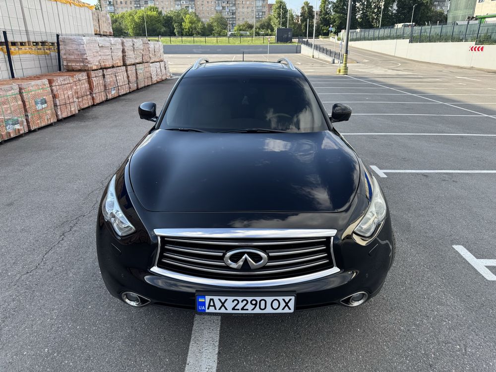 Infinity FX37 Restyling