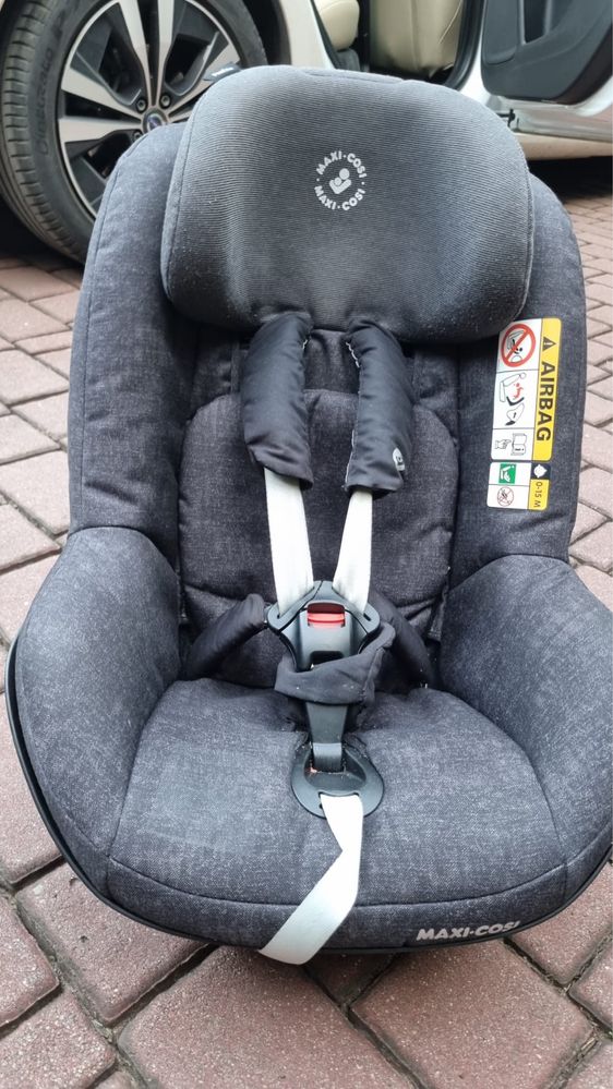 Zestaw Fotelik Maxi Cosi Pearl Pro i-Size + baza ISOFIX 3wayFix