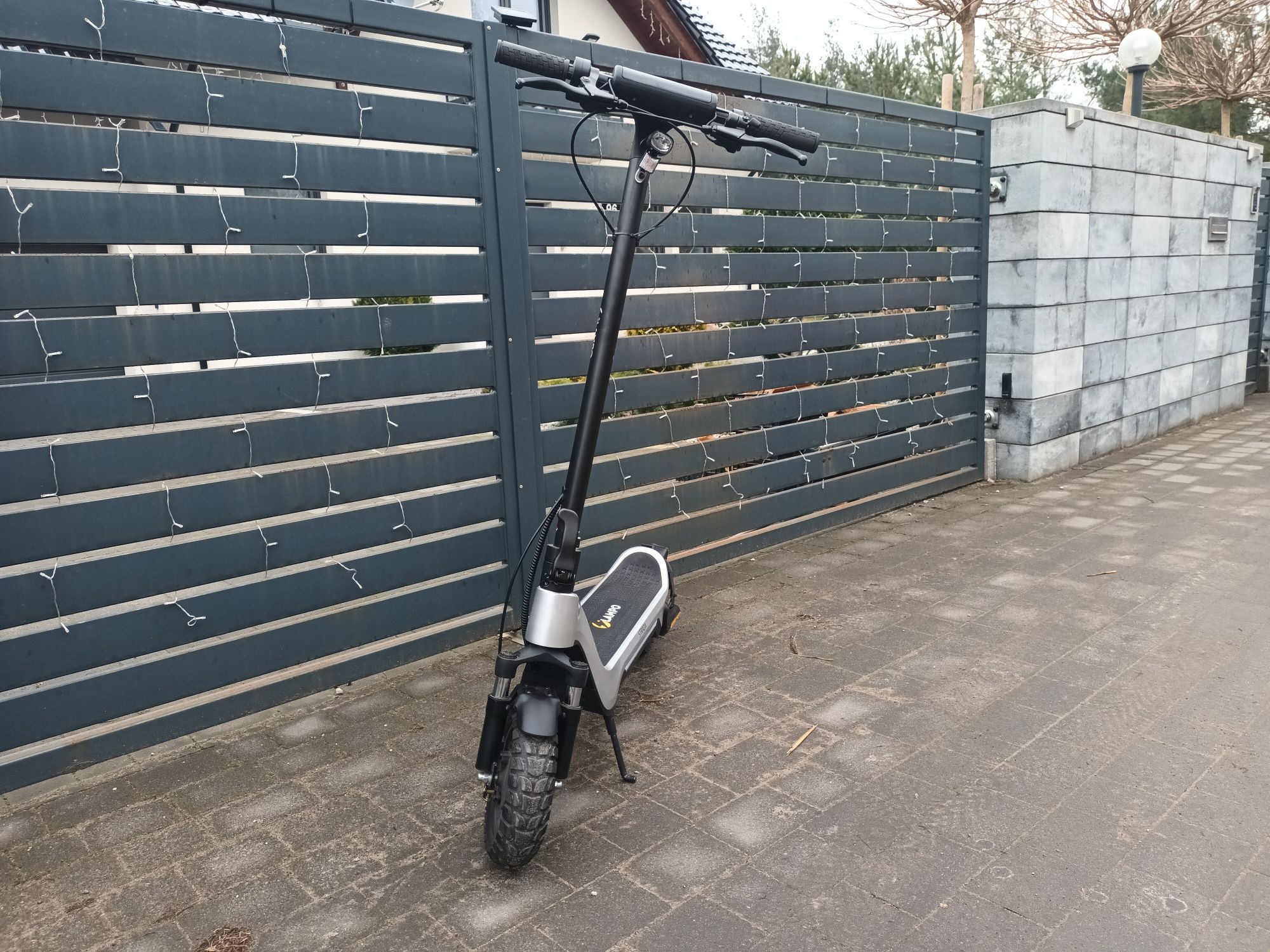 Hulajnoga elektryczna jak nowa