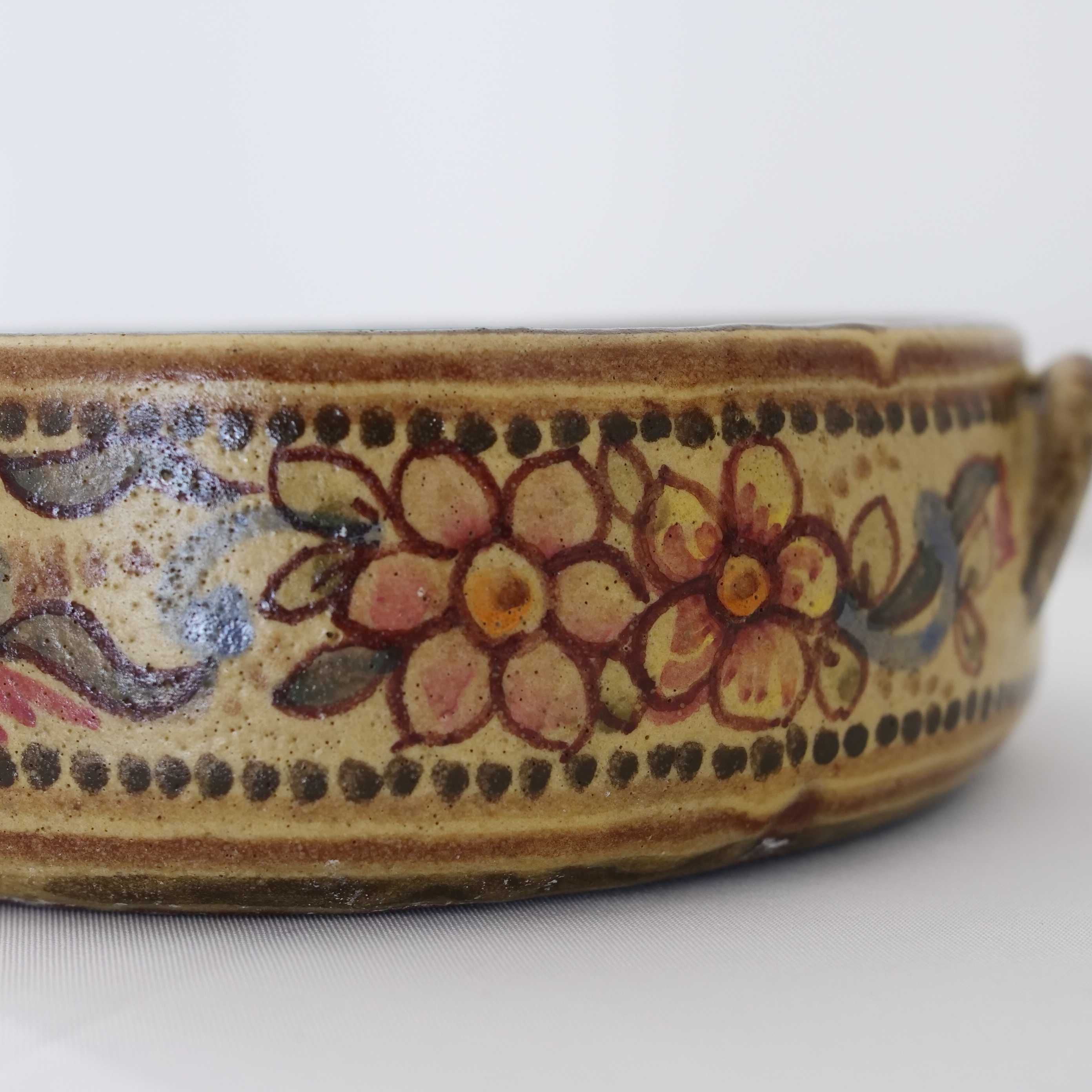 Conjunto de taça e jarro pintados à mão (assinados)