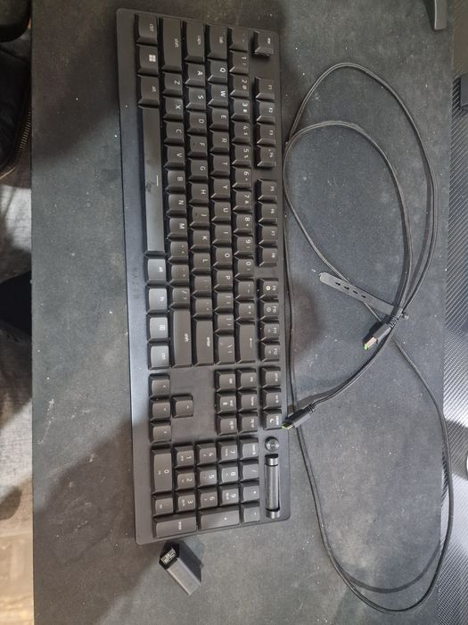 Razer deathstalker v2 pro