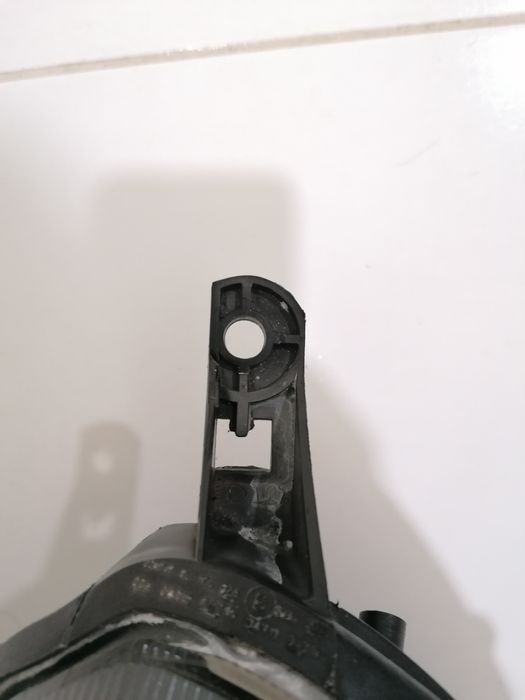 Óptica direita Nissan Micra III k12