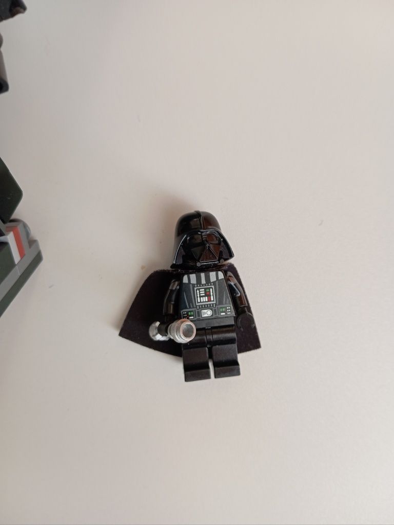 Конструктор LEGO Star Wars Робот Дарта Вейдера, 139 деталей 75368