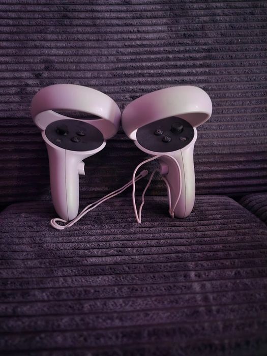 Meta Quest 2 – Gogle VR 256 GB + ulepszony uchwyt na głowę
