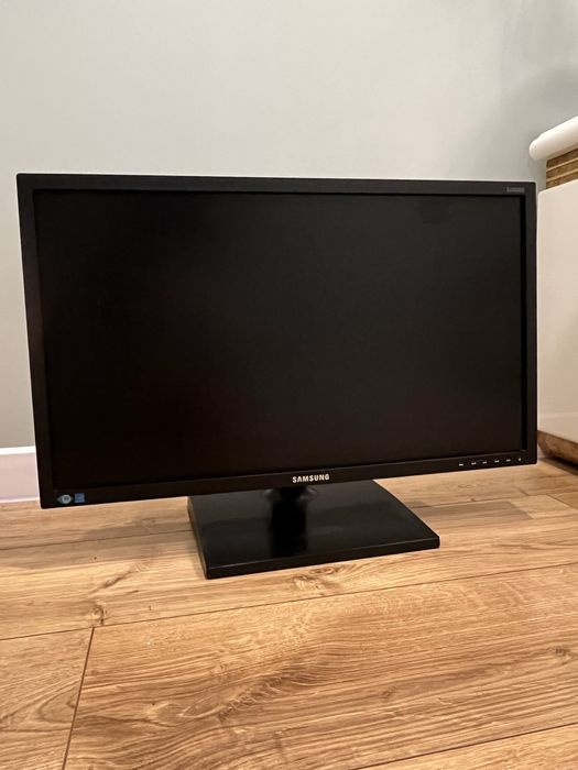 Монітор 23.5 Samsung S24E650 (FHD/PLS/VGA/DP/HDMI) class A БВ