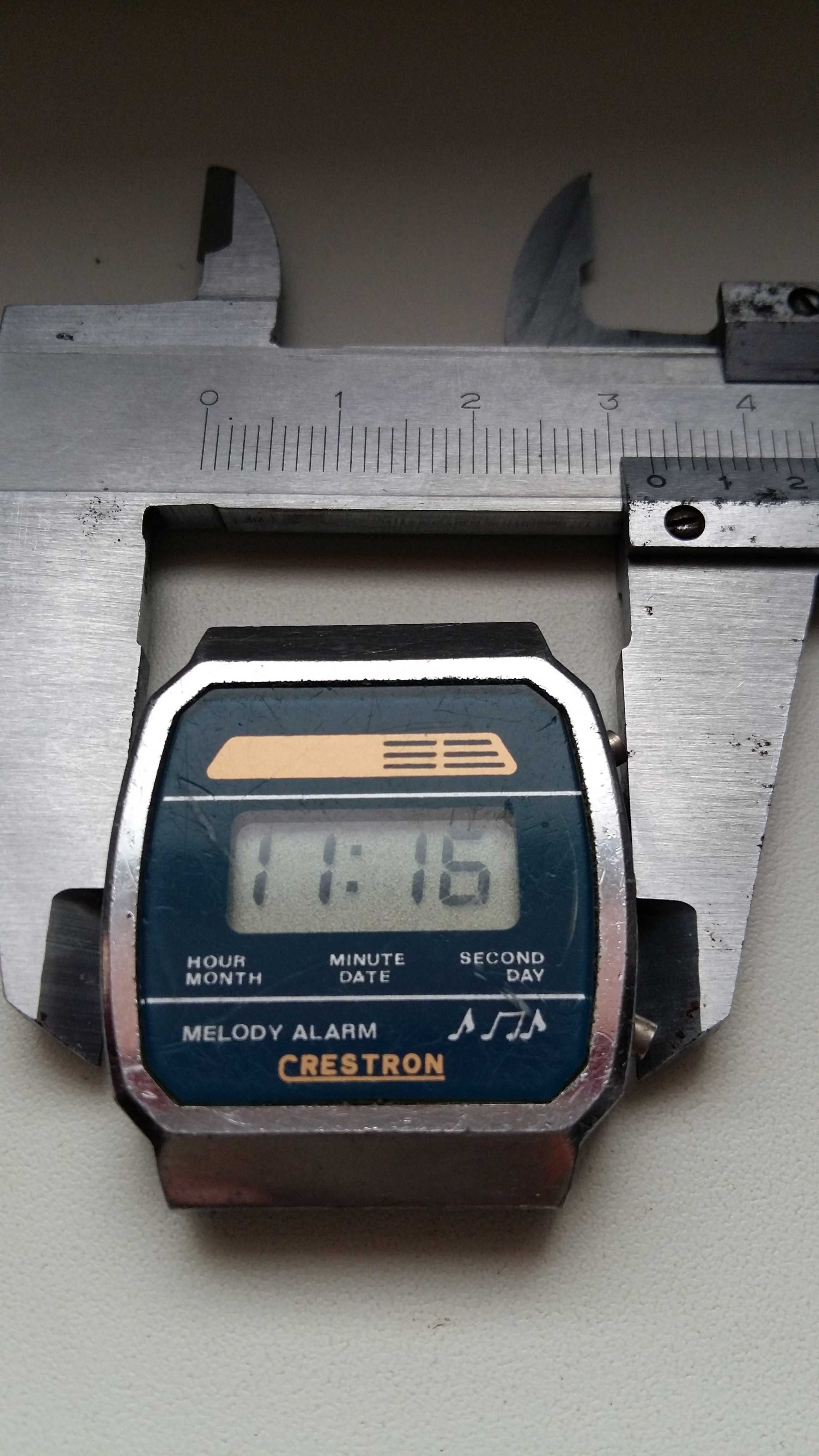 Zegarek na bransoletce-bateria lata PRL.
