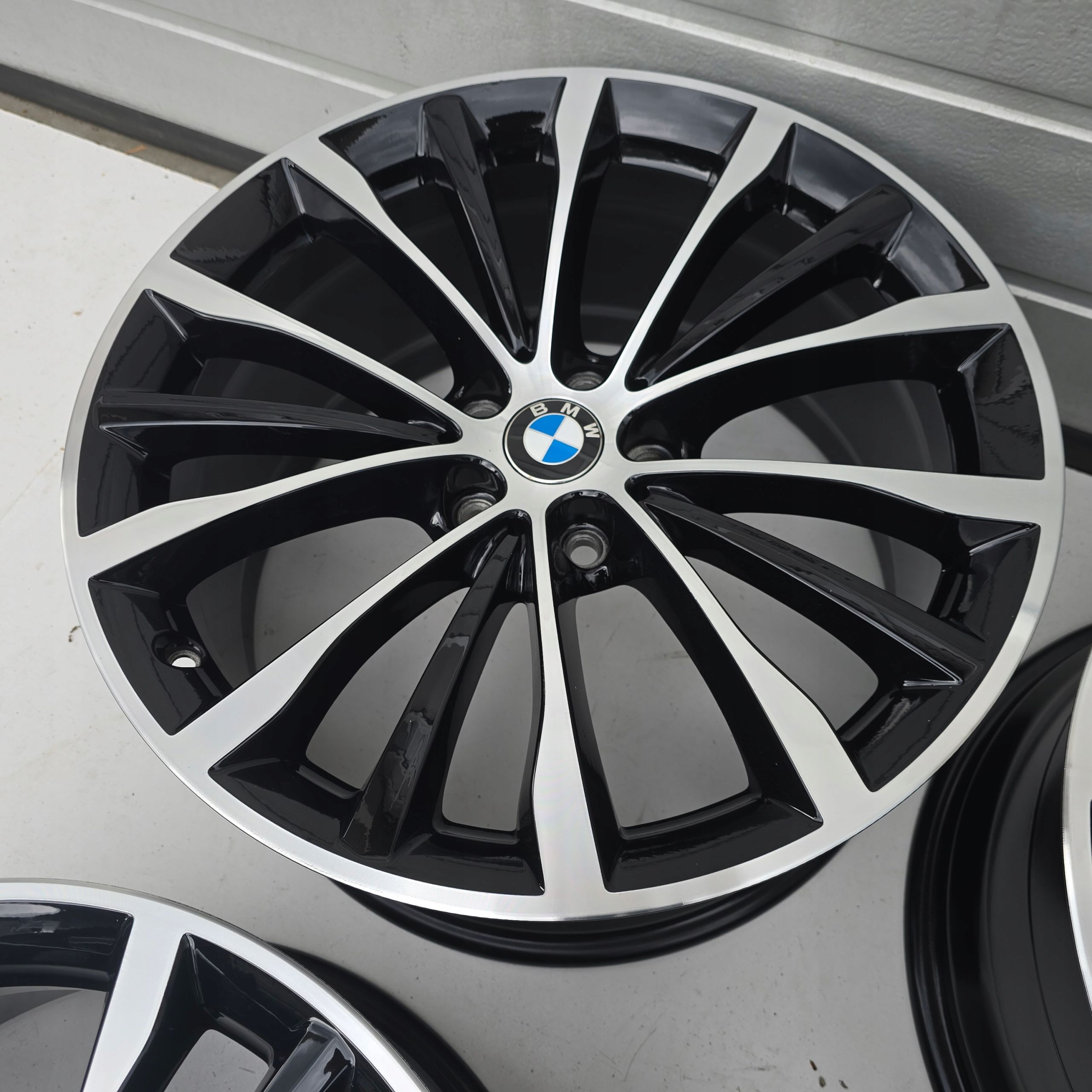 BMW 5 G30 G31 G20 G21 WZ 662M 5x112 19'' IS30 IS44 4X