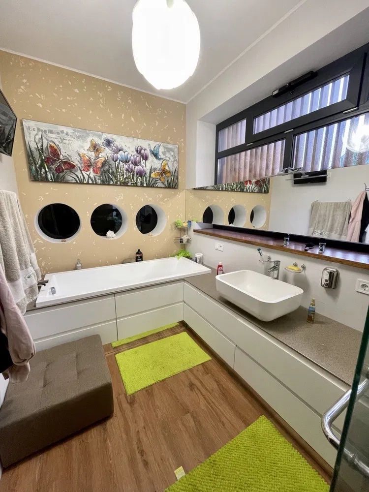 Продам современный Дом по проспекту Науки, 23 Августа