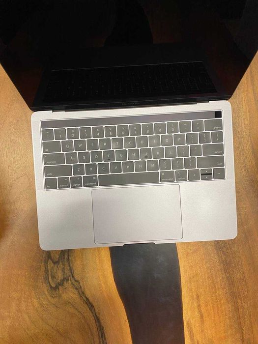 Ноутбук Apple MacBook Pro 13" i5/8/256GB Space Gray (MR9Q2) 2018