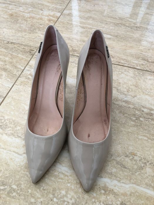 Szpilki beżowe BEST BUT