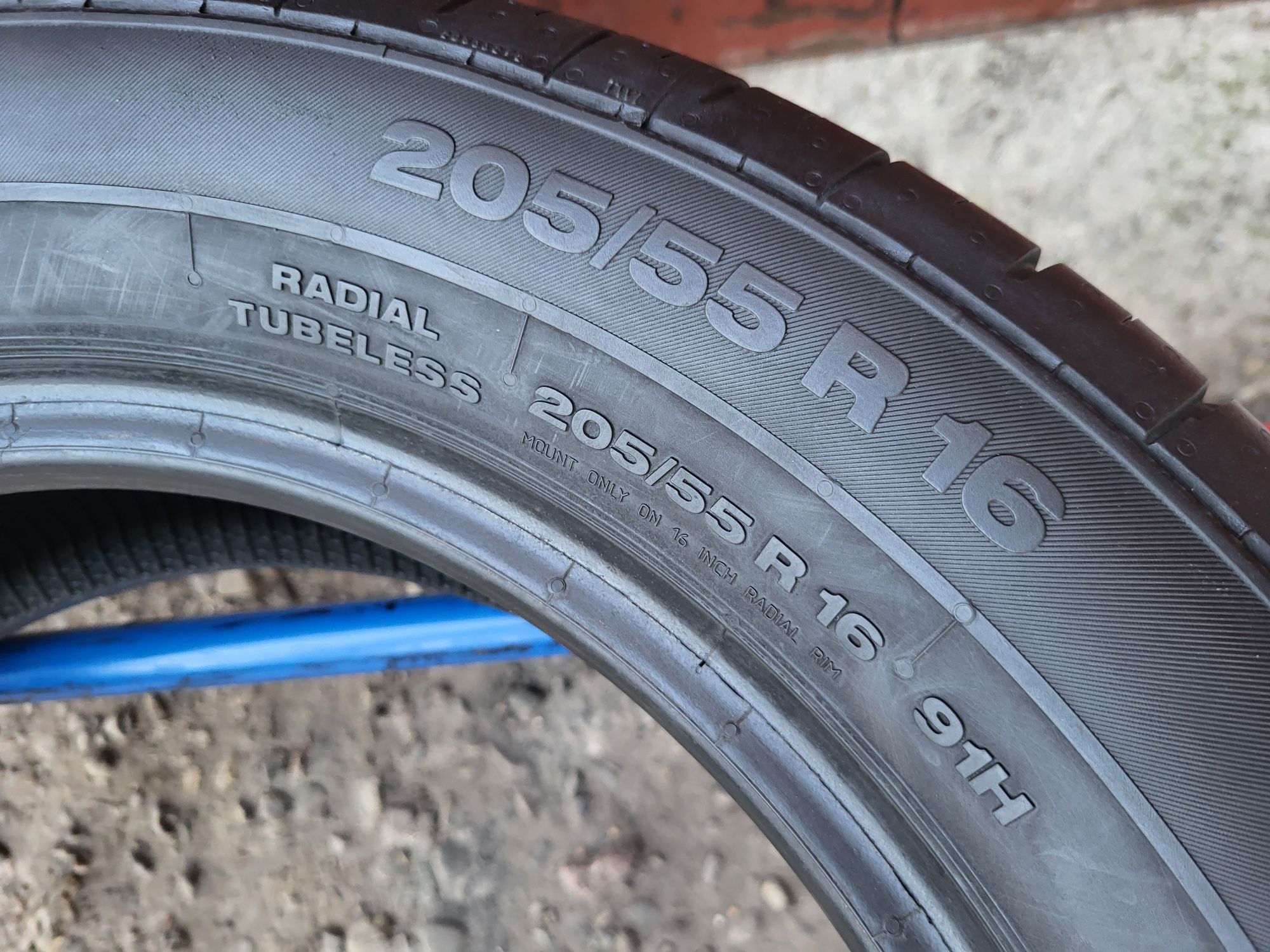 205/55/16 R16 Continental ContiPremiumContact 2 4шт ціна за 1шт шини