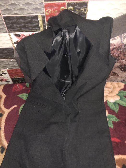 костюм новий розмір 40